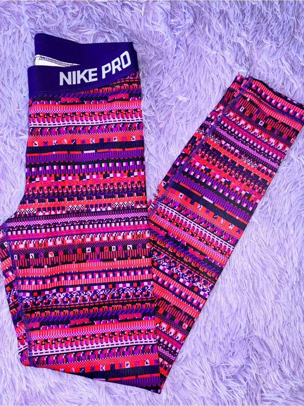 Nike Pro Dri-FIT Pixel Glitch Geometric Print Leggings Purple Red Size M